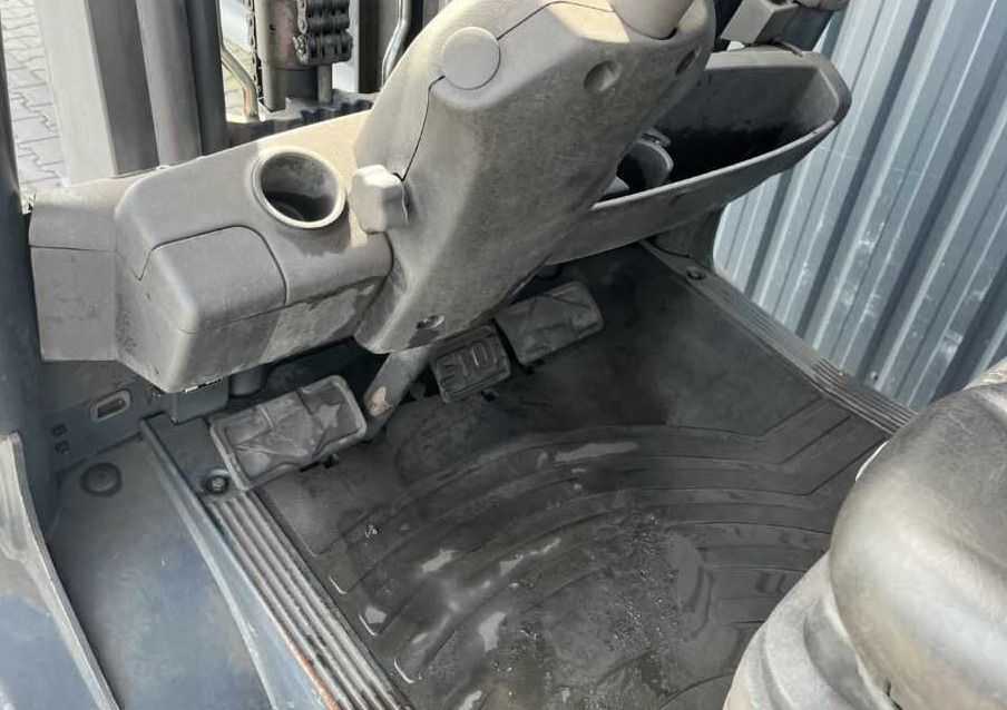 Gasni viljuškar Linde H35T-02: slika 8 Gasni viljuškar Linde H35T-02: slika 8