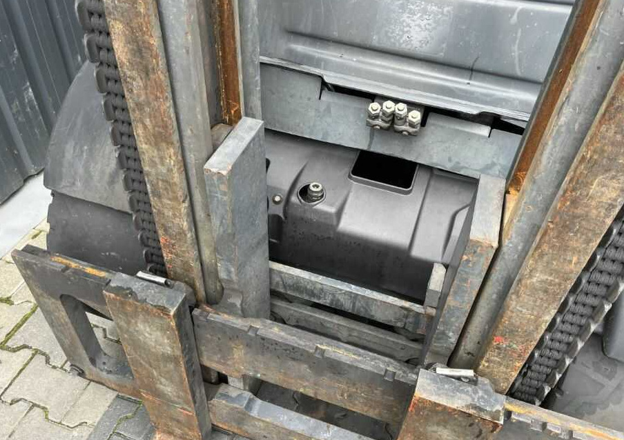 Dizel viljuškar Linde H50D-01: slika 6 Dizel viljuškar Linde H50D-01: slika 6