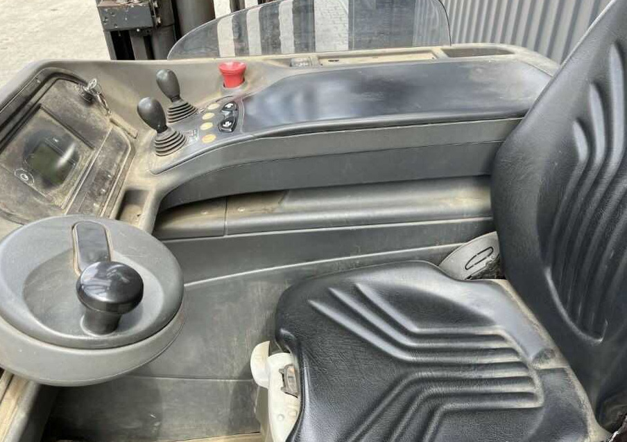 Regalni viljuškar Linde R14-01: slika 8