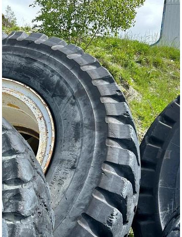 Bridgestone 30.00R51 - Gume i felne: slika 4 Bridgestone 30.00R51 - Gume i felne: slika 4
