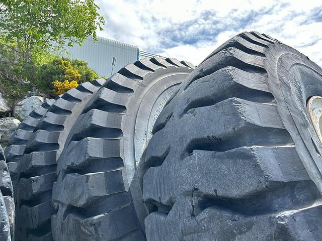 Bridgestone 30.00R51 - Gume i felne: slika 5 Bridgestone 30.00R51 - Gume i felne: slika 5