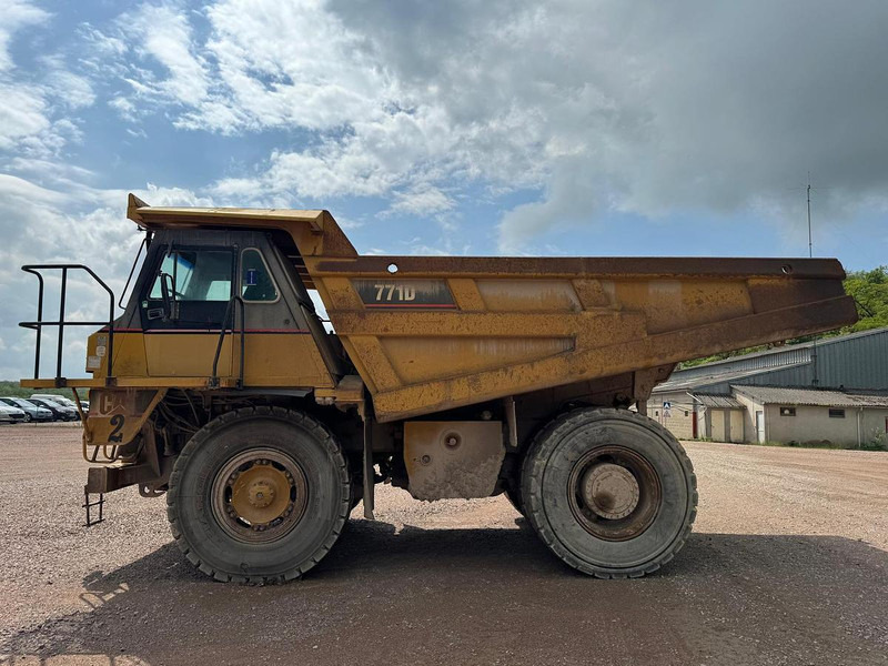 Caterpillar 771D - Kiper sa krutom šasijom/ Kiper za kamen: slika 1 Caterpillar 771D - Kiper sa krutom šasijom/ Kiper za kamen: slika 1