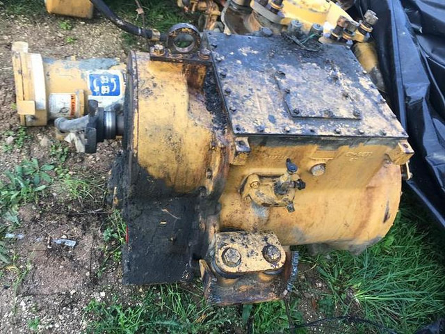 Caterpillar Cat 769 C Cat 771D and Cat 773B pour piece / for parts - Suspenzija: slika 4 Caterpillar Cat 769 C Cat 771D and Cat 773B pour piece / for parts - Suspenzija: slika 4
