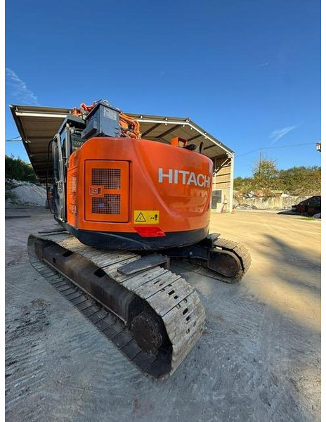 Bager Hitachi ZX225USLC-6: slika 1