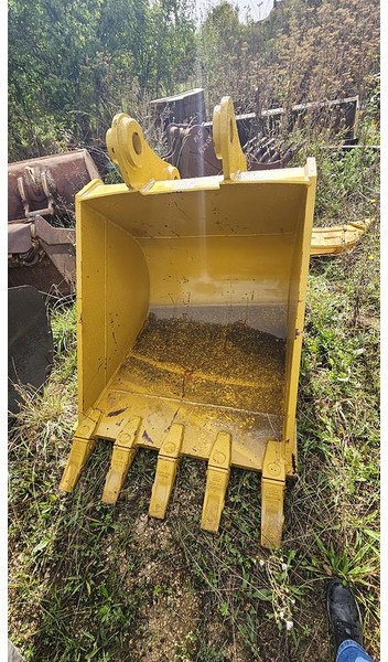 Komatsu PC200 - Kašika: slika 1 Komatsu PC200 - Kašika: slika 1