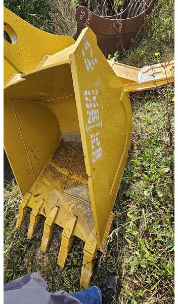Komatsu PC200 - Kašika: slika 3 Komatsu PC200 - Kašika: slika 3
