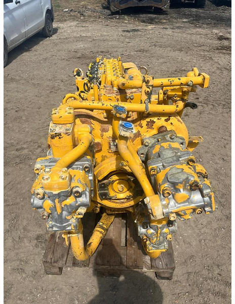 Komatsu SAA6D140E-2 Komatsu engine HD325 - Motor: slika 2 Komatsu SAA6D140E-2 Komatsu engine HD325 - Motor: slika 2