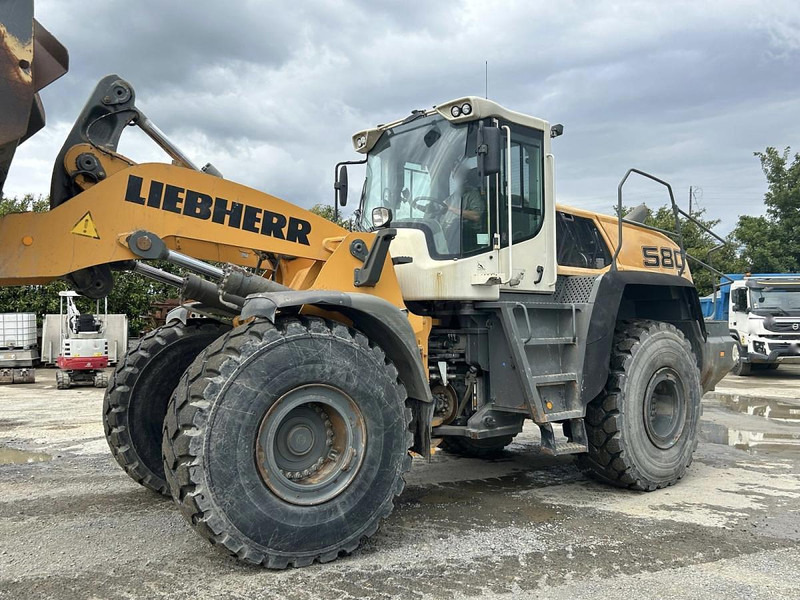 Liebherr L580 - - Utovarivač: slika 2 Liebherr L580 - - Utovarivač: slika 2
