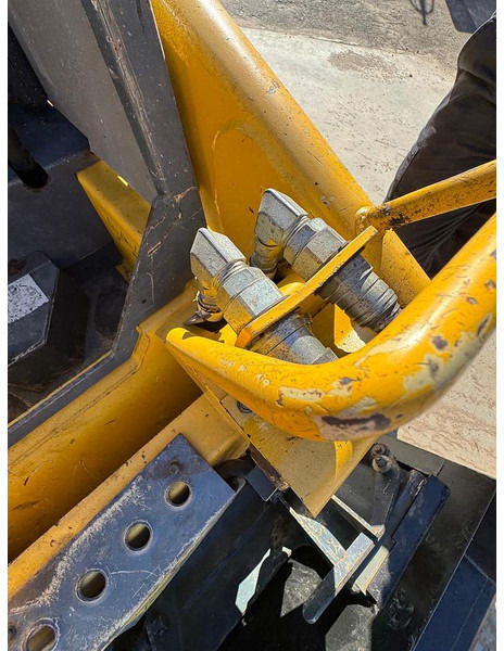 Gehl 1640 - Šumarska oprema: slika 5 Gehl 1640 - Šumarska oprema: slika 5