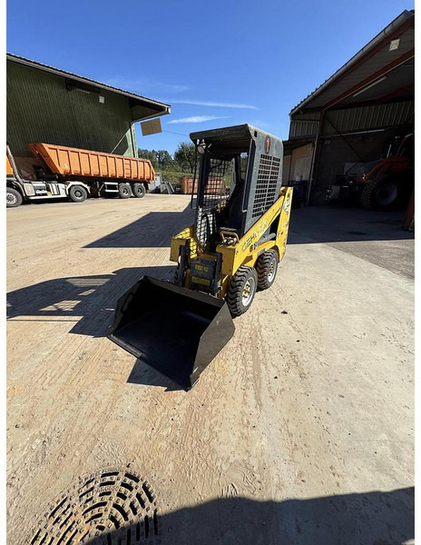 Gehl 1640 - Šumarska oprema: slika 2 Gehl 1640 - Šumarska oprema: slika 2