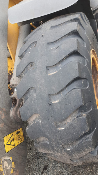 Volvo L90H - Utovarivač: slika 4 Volvo L90H - Utovarivač: slika 4