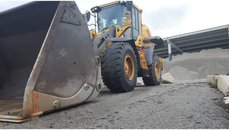 Volvo L90H - Utovarivač: slika 3 Volvo L90H - Utovarivač: slika 3