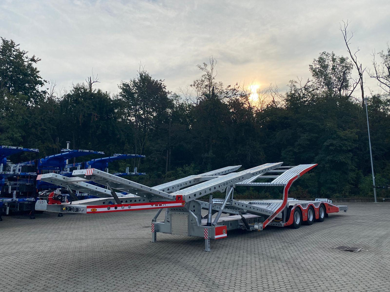 Alpha (3 Axle Truck Transport) - Poluprikolica za prevoz automobila: slika 5 Alpha (3 Axle Truck Transport) - Poluprikolica za prevoz automobila: slika 5
