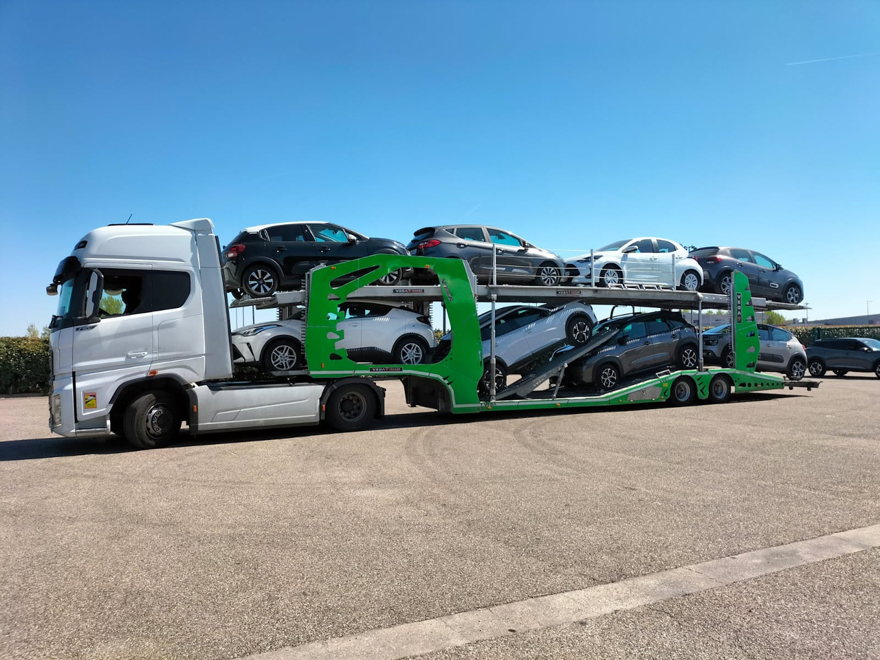 Car Carrier - Poluprikolica za prevoz automobila: slika 3 Car Carrier - Poluprikolica za prevoz automobila: slika 3