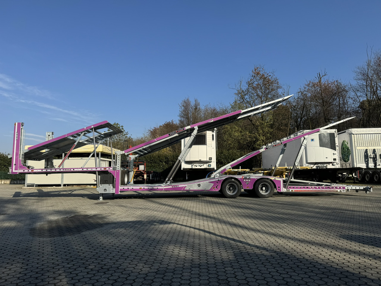 Vega Trailer 2 Axle Jeep Transporter (Vehicles) - Poluprikolica za prevoz automobila: slika 3 Vega Trailer 2 Axle Jeep Transporter (Vehicles) - Poluprikolica za prevoz automobila: slika 3