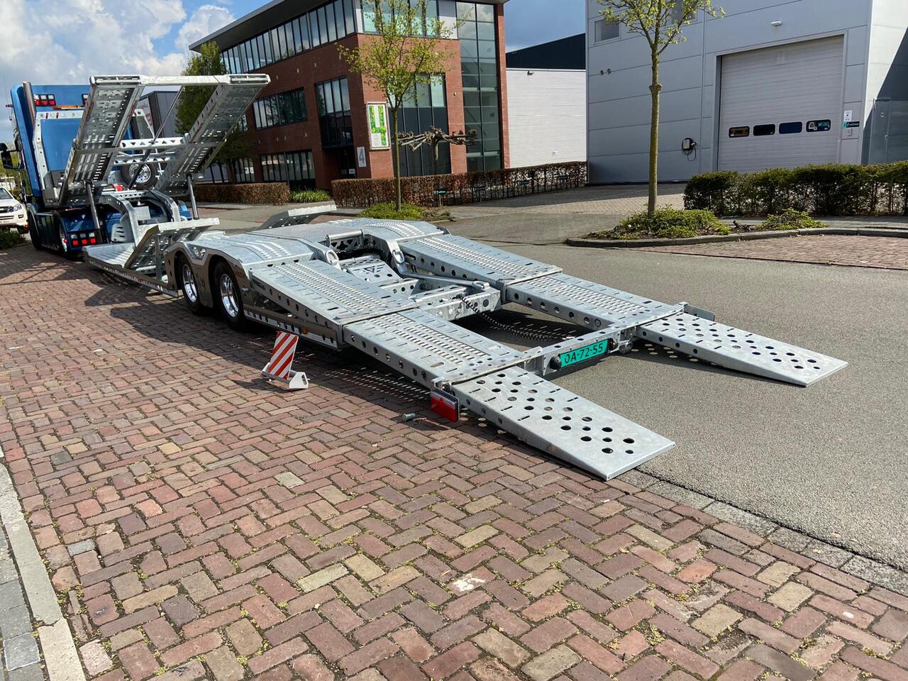 Vegafix (2 Axle Truck Carrier) - Poluprikolica za prevoz automobila: slika 3 Vegafix (2 Axle Truck Carrier) - Poluprikolica za prevoz automobila: slika 3