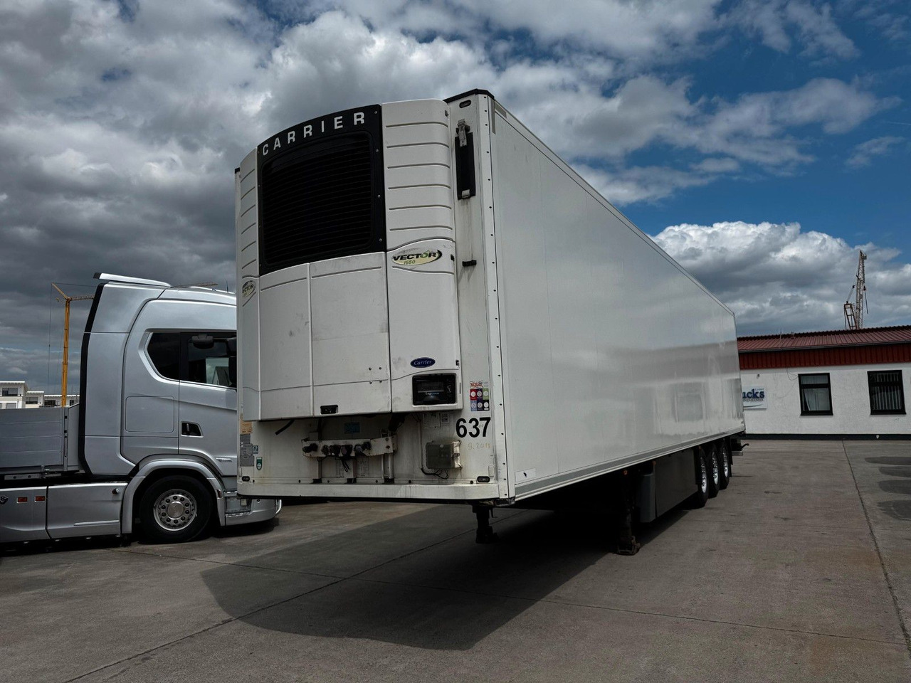 Schmitz Cargobull SKO 24 * CARRIER 1550 * DOPPELSTOCK * PALETTEN - Poluprikolica hladnjače: slika 2 Schmitz Cargobull SKO 24 * CARRIER 1550 * DOPPELSTOCK * PALETTEN - Poluprikolica hladnjače: slika 2