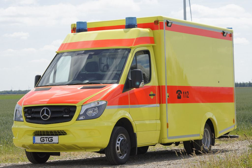 Mercedes-Benz Sprinter 519 // Mod. 2017 // 1 J Garantie // - Vozilo hitne pomoći: slika 4 Mercedes-Benz Sprinter 519 // Mod. 2017 // 1 J Garantie // - Vozilo hitne pomoći: slika 4