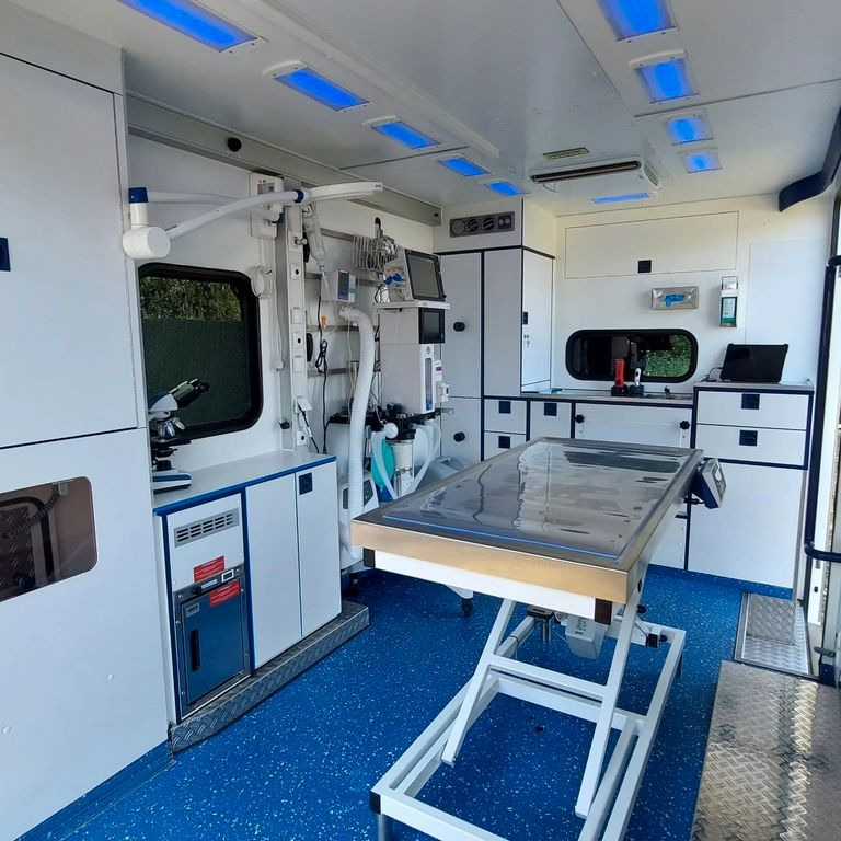 Mercedes-Benz Sprinter 519 Tierarzt Garantie Mercedes-Benz Sprinter 519 Tierarzt Garantie - Vozilo hitne pomoći: slika 1 Mercedes-Benz Sprinter 519 Tierarzt Garantie Mercedes-Benz Sprinter 519 Tierarzt Garantie - Vozilo hitne pomoći: slika 1