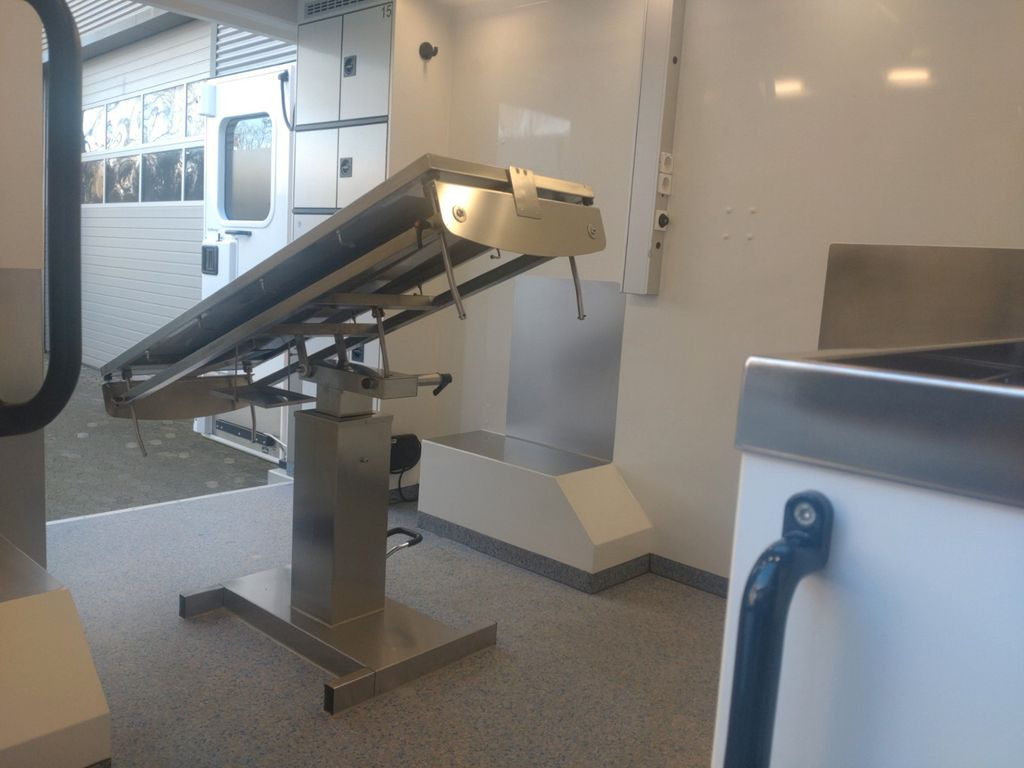 Vozilo hitne pomoći Mercedes-Benz Sprinter 519 Tierarzt Garantie Mercedes-Benz Sprinter 519 Tierarzt Garantie: slika 20 Vozilo hitne pomoći Mercedes-Benz Sprinter 519 Tierarzt Garantie Mercedes-Benz Sprinter 519 Tierarzt Garantie: slika 20