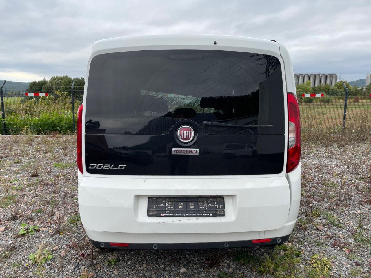 Fiat Doblo Maxi 1.6 M-Jet Euro6 Klima ZV - Putnički kombi: slika 4 Fiat Doblo Maxi 1.6 M-Jet Euro6 Klima ZV - Putnički kombi: slika 4