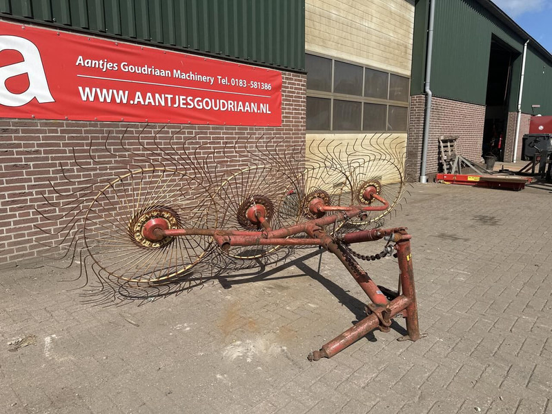 4 bords gedragen acrobaat - Gebruikt - Prevrtač/ Grabuljač: slika 3 4 bords gedragen acrobaat - Gebruikt - Prevrtač/ Grabuljač: slika 3