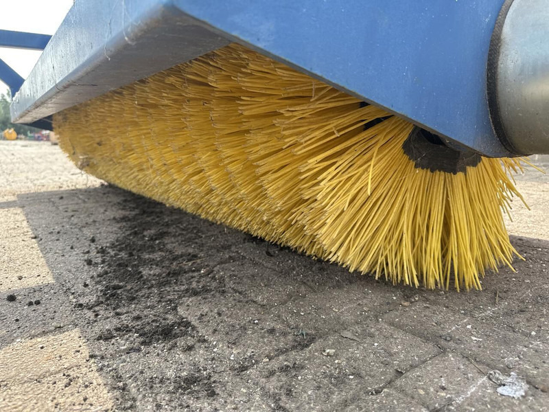 Bezem - Gebruikt - Metle: slika 5 Bezem - Gebruikt - Metle: slika 5