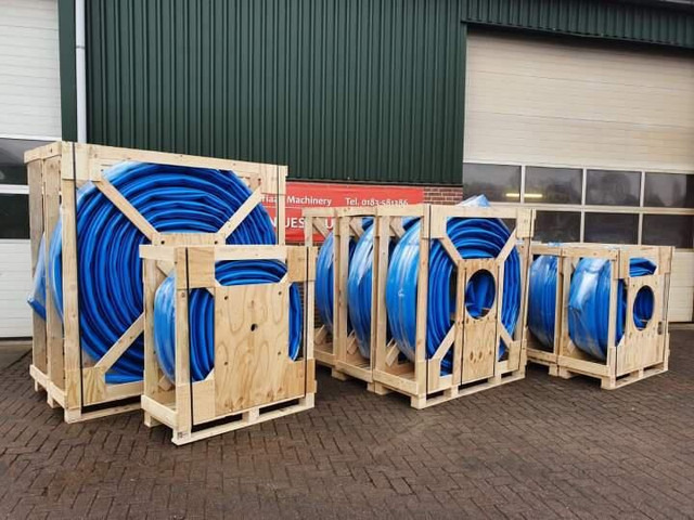 Grote voorraad nieuwe sleepslangen 4" - Nieuw - Dodatak za Poljoprivredna mašina: slika 2 Grote voorraad nieuwe sleepslangen 4" - Nieuw - Dodatak za Poljoprivredna mašina: slika 2