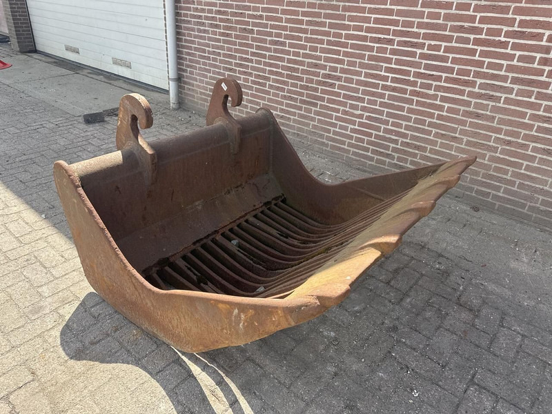 Puinbak CW 30 - Gebruikt - Kašika: slika 2 Puinbak CW 30 - Gebruikt - Kašika: slika 2