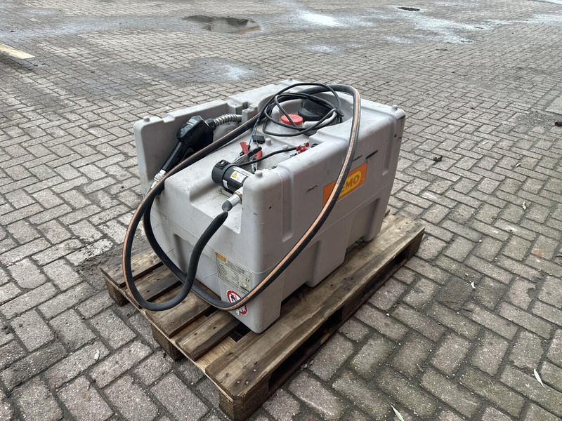 Dieseltank 200 liter - Gebruikt - Kamion cisterna: slika 3 Dieseltank 200 liter - Gebruikt - Kamion cisterna: slika 3