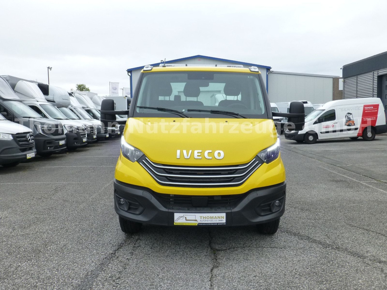 Iveco DAILY 72C18 Schiebeplateu Luftfed Navi Hubbrille - Šlep vozilo: slika 3 Iveco DAILY 72C18 Schiebeplateu Luftfed Navi Hubbrille - Šlep vozilo: slika 3