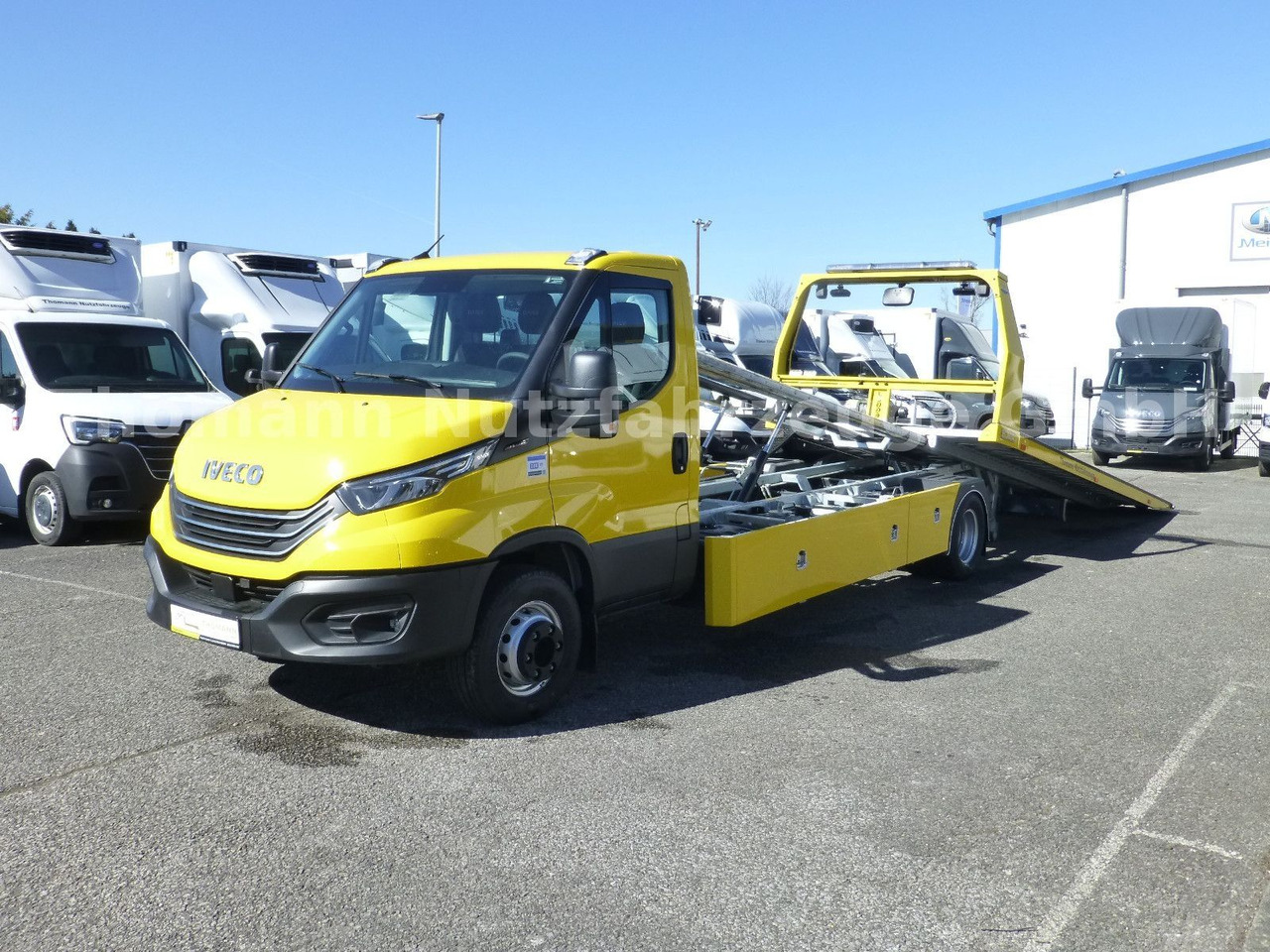 Iveco DAILY 72C18 Schiebeplateu Luftfed Navi - Šlep vozilo: slika 2 Iveco DAILY 72C18 Schiebeplateu Luftfed Navi - Šlep vozilo: slika 2