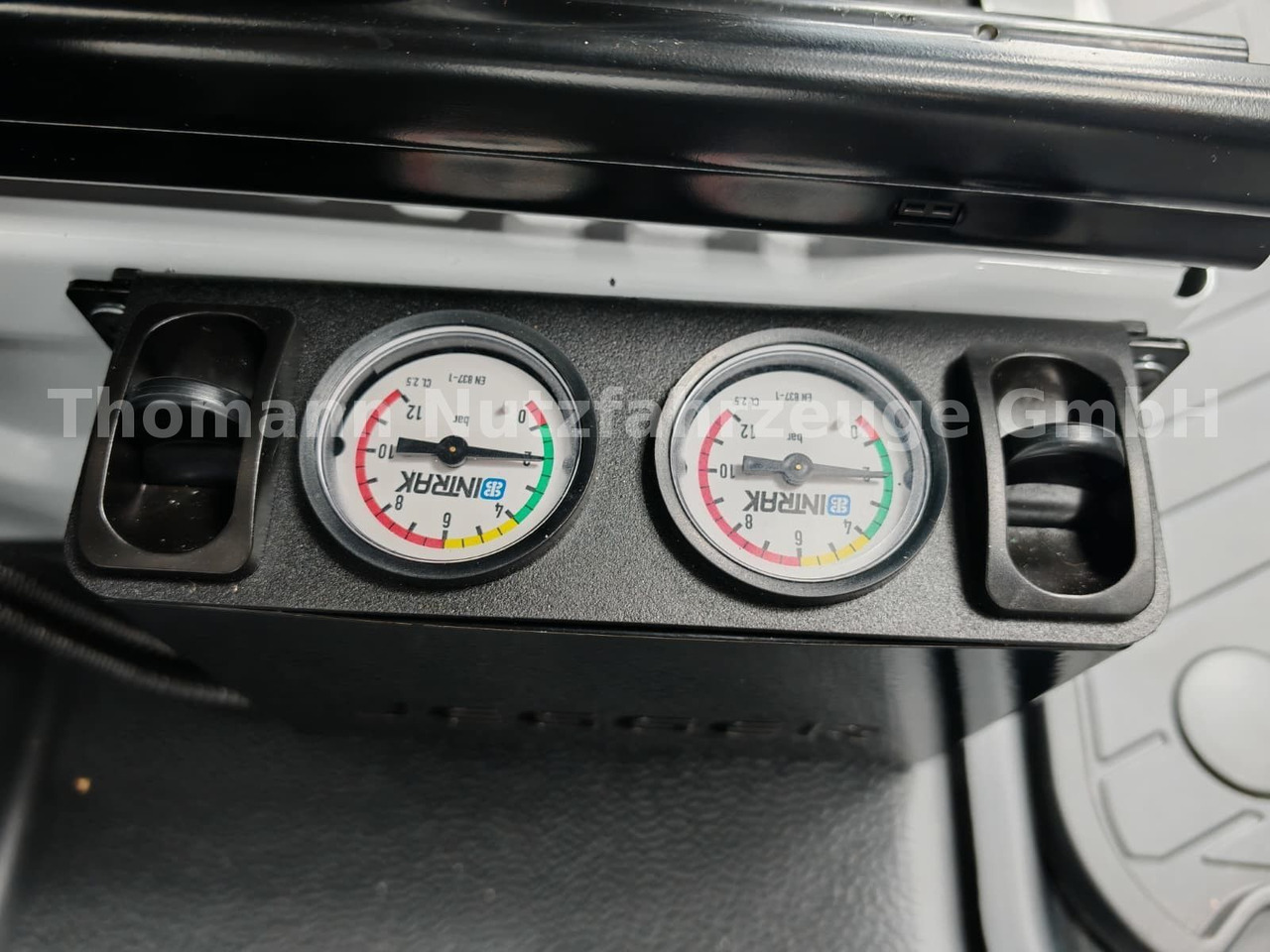 Dostavno vozilo hladnjača Mercedes-Benz Sprinter 319 CDI Kühlkoffer Xarios 300 LBW: slika 24 Dostavno vozilo hladnjača Mercedes-Benz Sprinter 319 CDI Kühlkoffer Xarios 300 LBW: slika 24