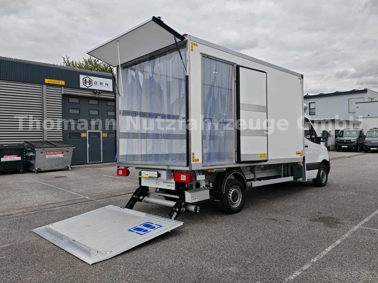 Dostavno vozilo hladnjača Mercedes-Benz Sprinter 319 CDI Kühlkoffer Xarios 300 LBW: slika 7 Dostavno vozilo hladnjača Mercedes-Benz Sprinter 319 CDI Kühlkoffer Xarios 300 LBW: slika 7