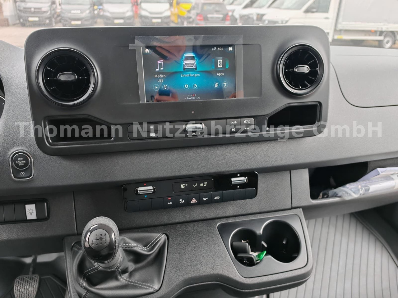 Dostavno vozilo hladnjača Mercedes-Benz Sprinter 319 CDI Kühlkoffer Xarios 300 LBW: slika 20 Dostavno vozilo hladnjača Mercedes-Benz Sprinter 319 CDI Kühlkoffer Xarios 300 LBW: slika 20