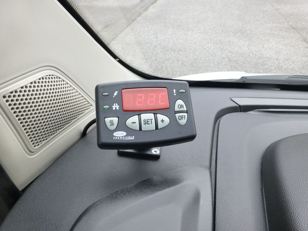 Dostavno vozilo hladnjača Peugeot Boxer Kühlkastenwagen Carrier Xarios 300 GH Navi: slika 19 Dostavno vozilo hladnjača Peugeot Boxer Kühlkastenwagen Carrier Xarios 300 GH Navi: slika 19