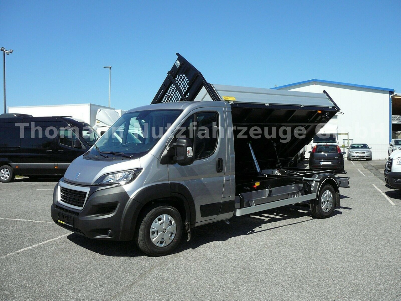 Peugeot Boxer Pritsche 3 Seiten Kipper Premiumaufbau Peugeot Boxer Pritsche 3 Seiten Kipper Premiumaufbau - Dostavno vozilo kiper: slika 2 Peugeot Boxer Pritsche 3 Seiten Kipper Premiumaufbau Peugeot Boxer Pritsche 3 Seiten Kipper Premiumaufbau - Dostavno vozilo kiper: slika 2