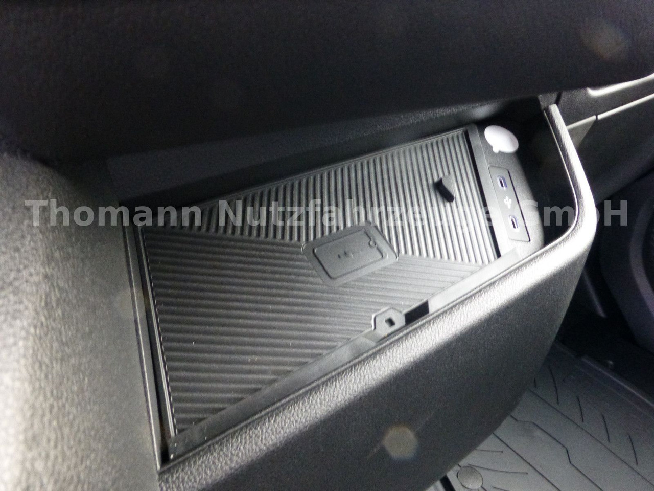 Dostavno vozilo hladnjača Renault NEW Master 2025 Kühlkoffer LBW Xarios 300 Premiu: slika 15 Dostavno vozilo hladnjača Renault NEW Master 2025 Kühlkoffer LBW Xarios 300 Premiu: slika 15