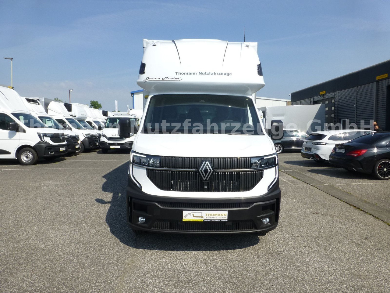 Renault NEW Master Pritsche Plane Schlafkabine - Dostavno vozilo sa ceradom: slika 3 Renault NEW Master Pritsche Plane Schlafkabine - Dostavno vozilo sa ceradom: slika 3