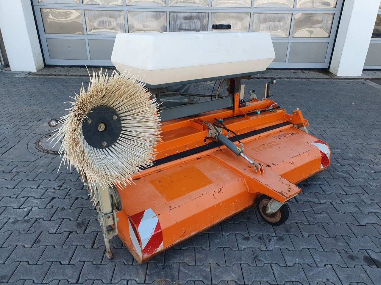 Bema 25 Dual Kehrmaschine / 2.050 mm / 2020 - Metle: slika 2 Bema 25 Dual Kehrmaschine / 2.050 mm / 2020 - Metle: slika 2