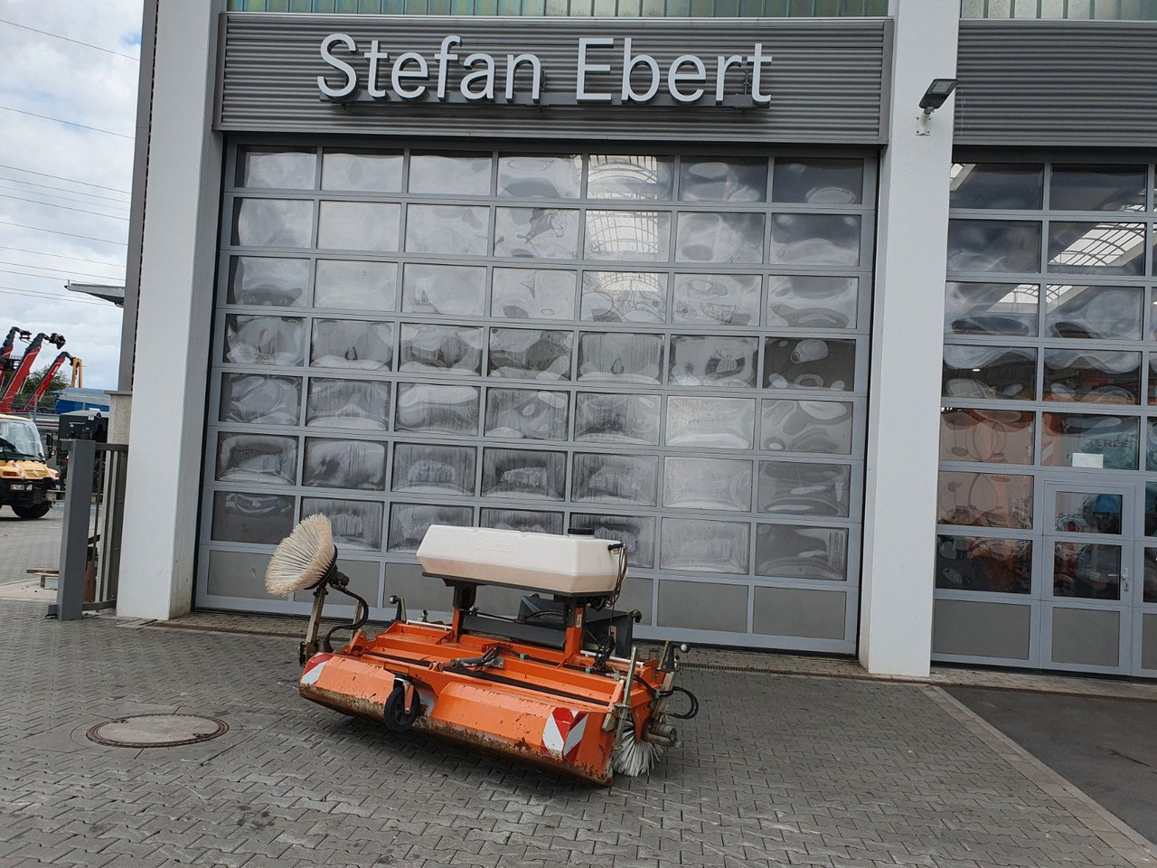 Bema 25 Dual Kehrmaschine / 2.050 mm / 2020 - Metle: slika 1 Bema 25 Dual Kehrmaschine / 2.050 mm / 2020 - Metle: slika 1