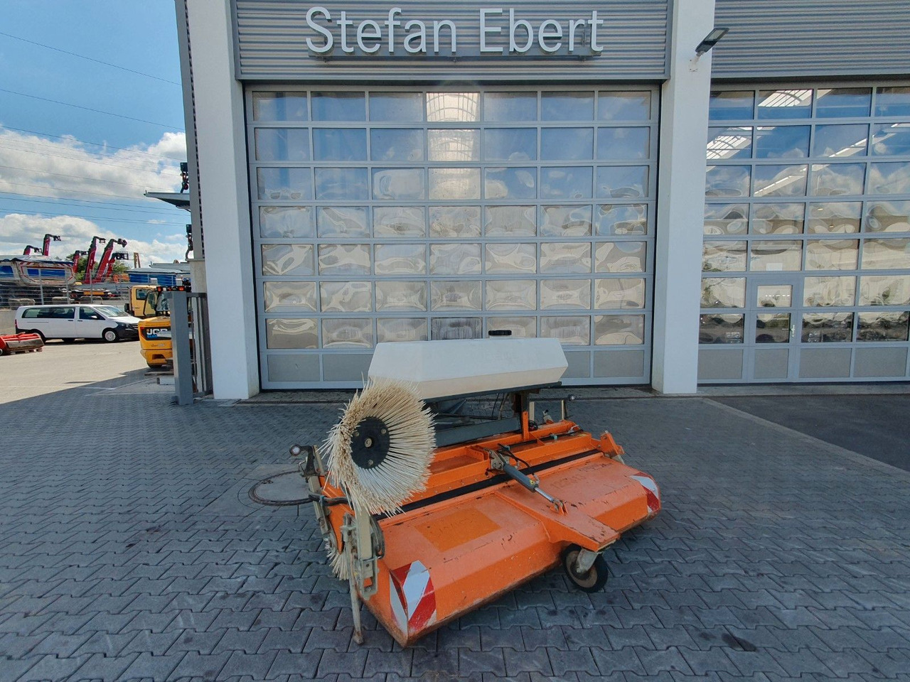 Bema 25 Dual Kehrmaschine / 2.050 mm / 2020 - Metle: slika 1 Bema 25 Dual Kehrmaschine / 2.050 mm / 2020 - Metle: slika 1