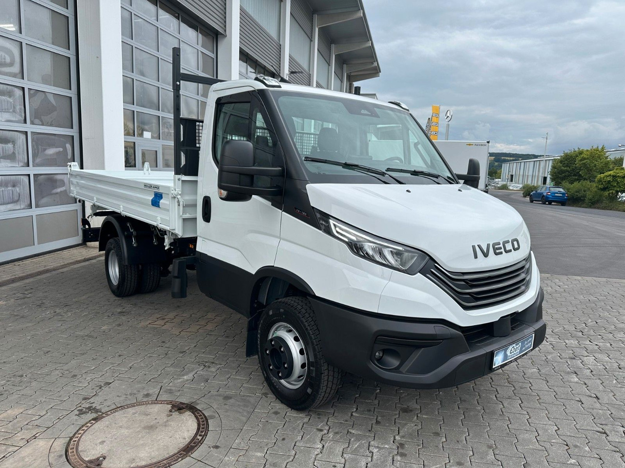 Iveco 70C18H 3-S.-Kipper Meiller *R3.450mm*2xAHK* - Dostavno vozilo kiper: slika 3 Iveco 70C18H 3-S.-Kipper Meiller *R3.450mm*2xAHK* - Dostavno vozilo kiper: slika 3
