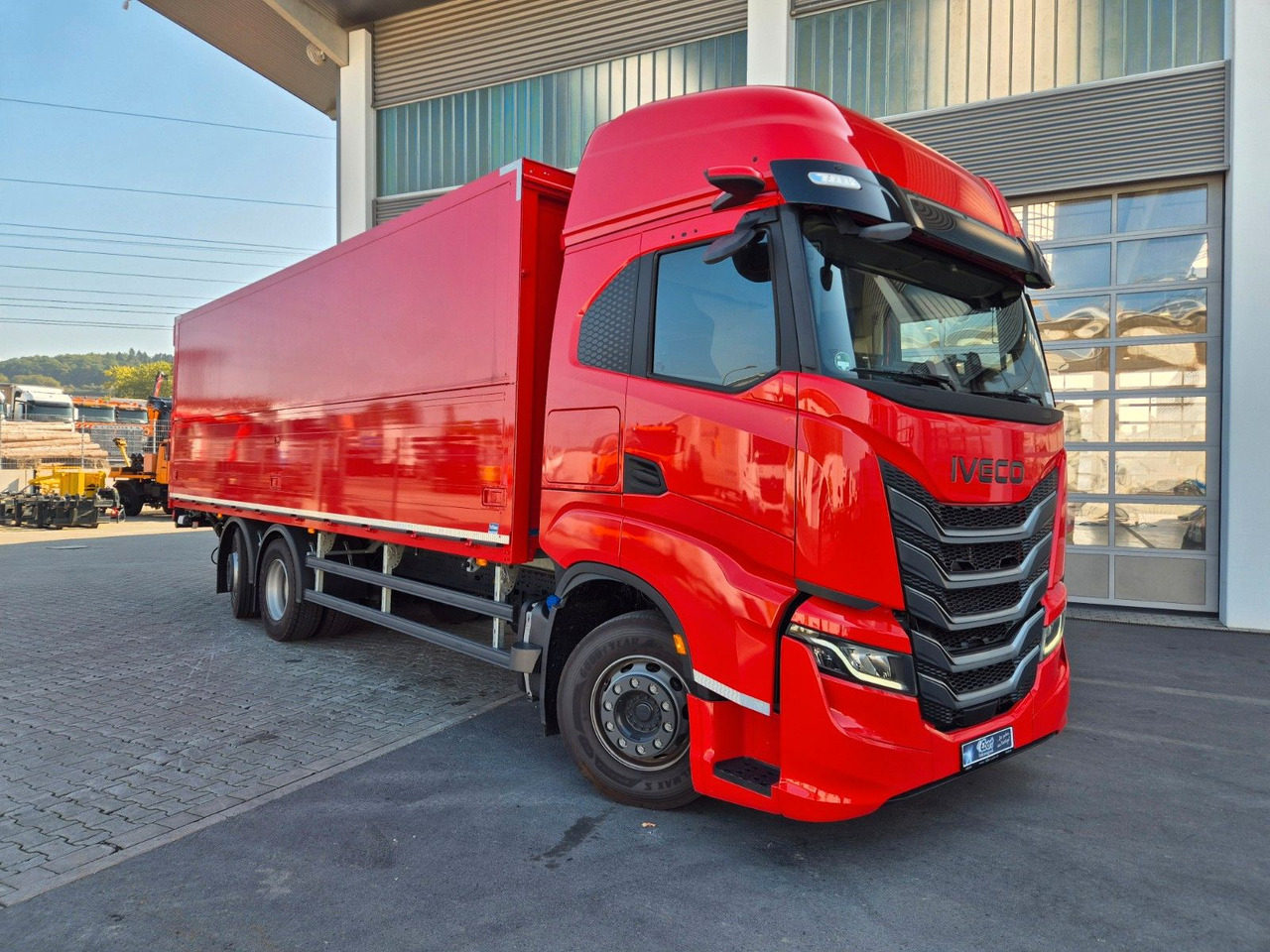 Iveco AS260S50Y/FS Schwenkwand LBW 2xAHK CAM Intarder - Kamion za prevoz boca: slika 2 Iveco AS260S50Y/FS Schwenkwand LBW 2xAHK CAM Intarder - Kamion za prevoz boca: slika 2