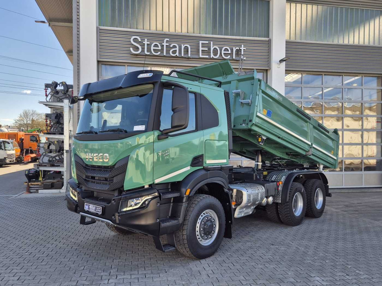 Iveco AT300X48Z HR OFF 6x6 Meiller-Kipper + Bordmatik - Istovarivač: slika 1 Iveco AT300X48Z HR OFF 6x6 Meiller-Kipper + Bordmatik - Istovarivač: slika 1