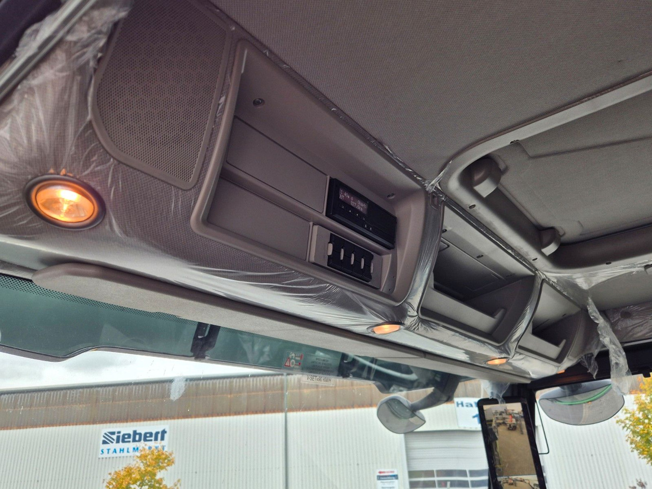 Istovarivač Iveco AT300X54Z HR OFF Bordmatik AHK Intarder: slika 24 Istovarivač Iveco AT300X54Z HR OFF Bordmatik AHK Intarder: slika 24