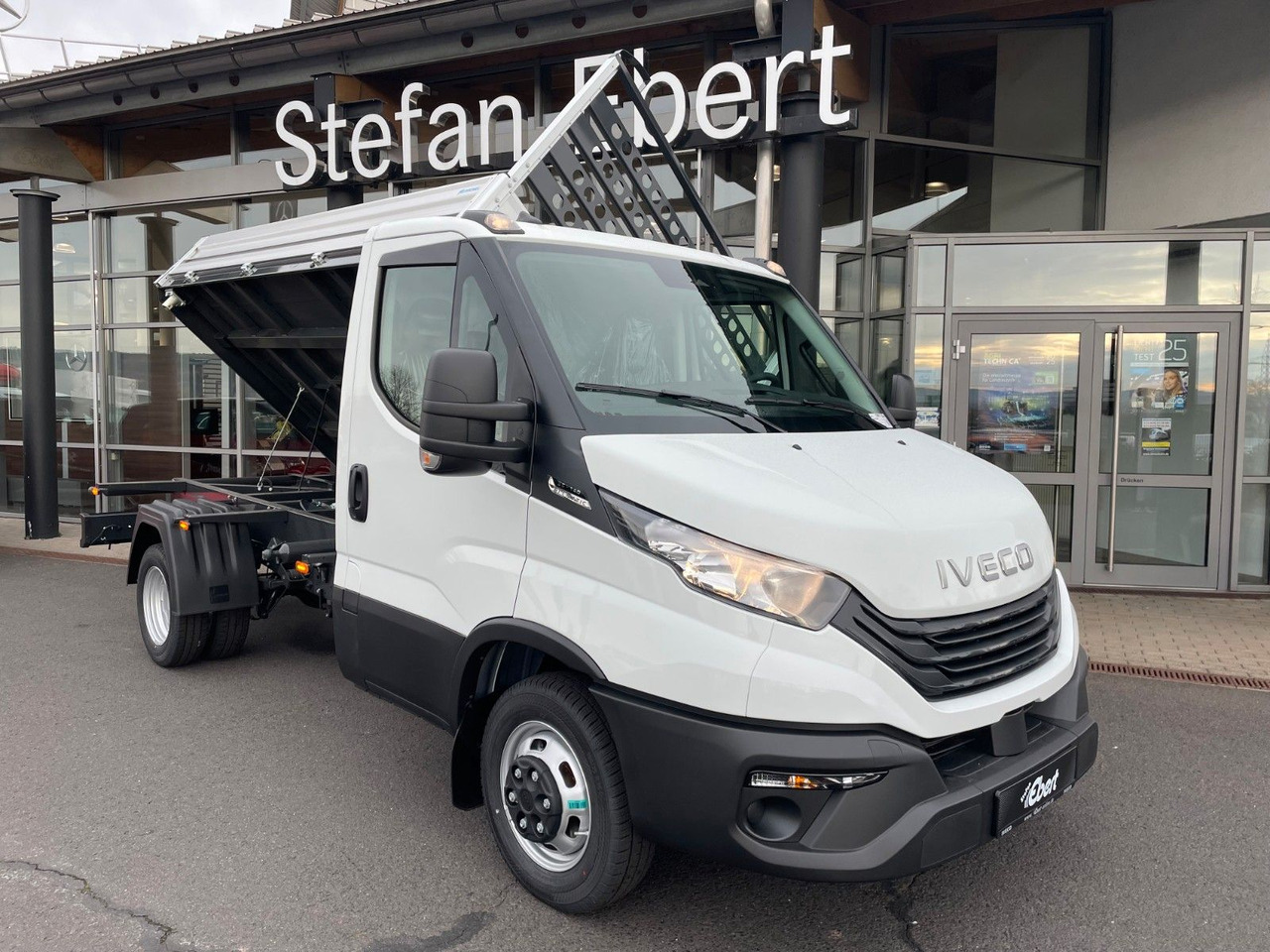 Iveco Daily 35C14 A8 *R3.450mm*Automatik* 7x vorhanden - Dostavno vozilo kiper: slika 1 Iveco Daily 35C14 A8 *R3.450mm*Automatik* 7x vorhanden - Dostavno vozilo kiper: slika 1