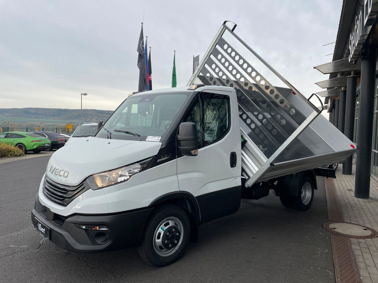 Iveco Daily 35C14 A8 *R3.450mm*Automatik* 7x vorhanden - Dostavno vozilo kiper: slika 5 Iveco Daily 35C14 A8 *R3.450mm*Automatik* 7x vorhanden - Dostavno vozilo kiper: slika 5