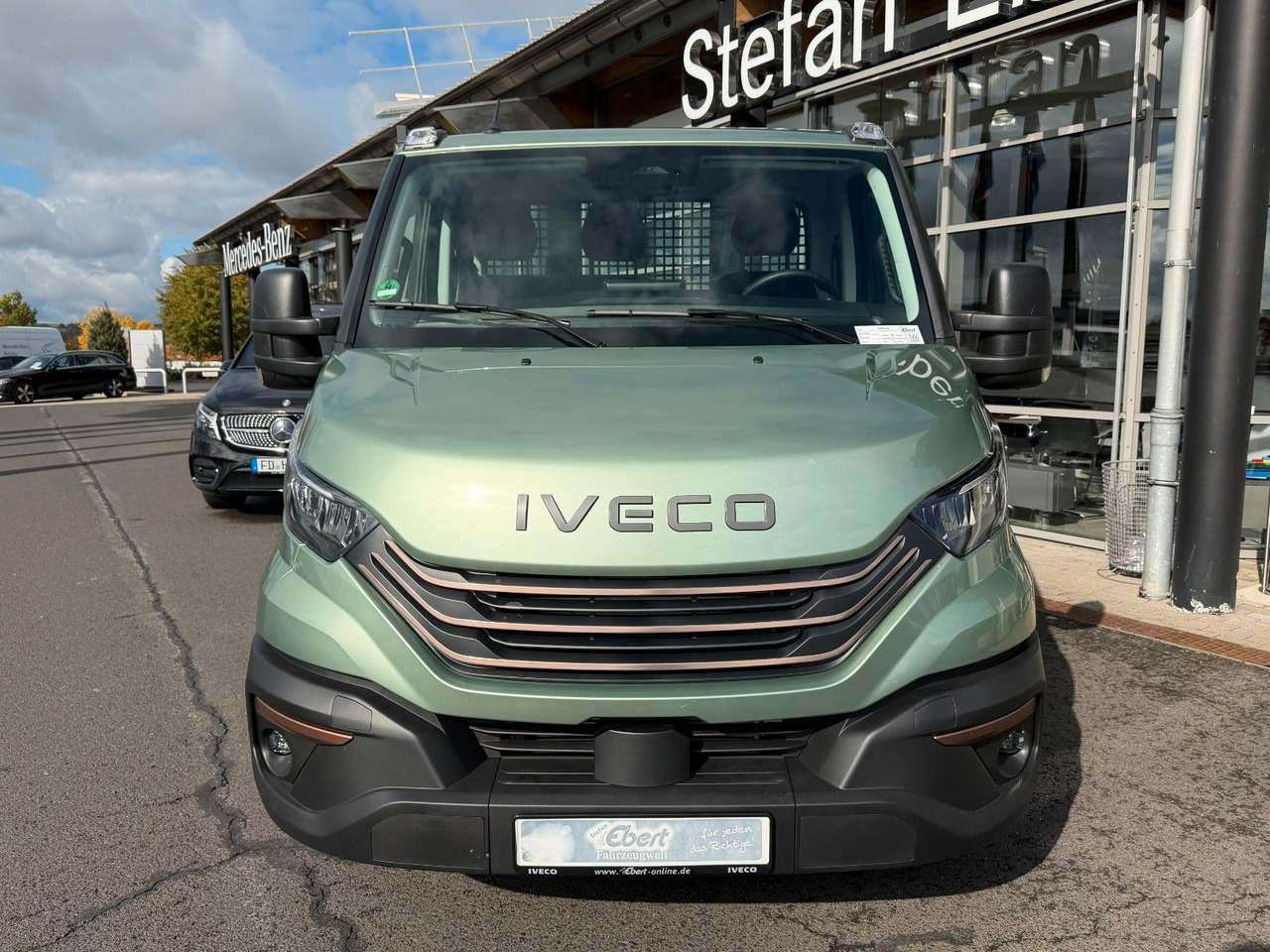 Iveco Daily 35S14 A8 Pritsche *R.3450mm*AHK*Automatik - Dostavno vozilo s ravnom platformom: slika 2 Iveco Daily 35S14 A8 Pritsche *R.3450mm*AHK*Automatik - Dostavno vozilo s ravnom platformom: slika 2