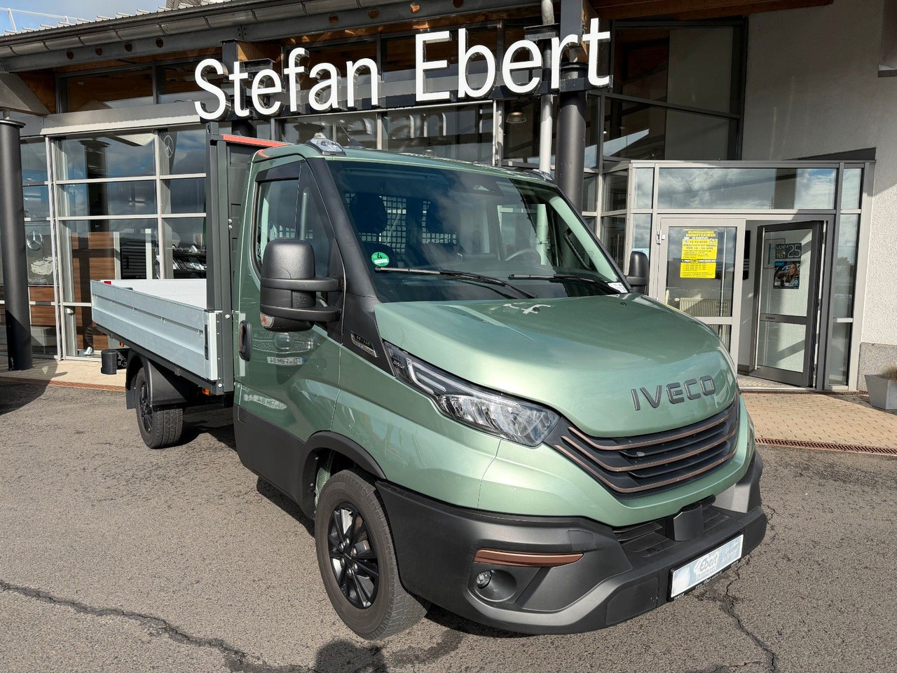 Iveco Daily 35S14 A8 Pritsche *R.3450mm*AHK*Automatik - Dostavno vozilo s ravnom platformom: slika 1 Iveco Daily 35S14 A8 Pritsche *R.3450mm*AHK*Automatik - Dostavno vozilo s ravnom platformom: slika 1